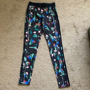Floral Adidas leggings - XS